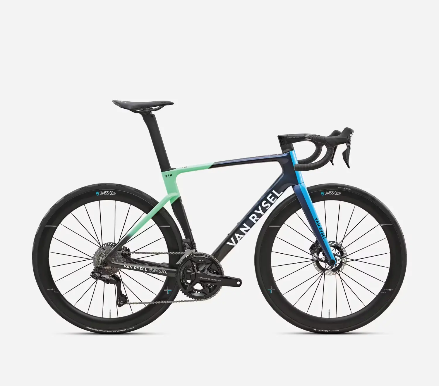 van-rysel-rcr-pro-team-chez-octave-tourmalet